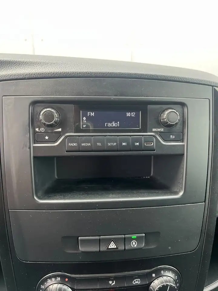 Mercedes-Benz Vito 110 KOMPAKT KLIMA TEMPOMAT 2-SITZE SCHRÄNKE 18