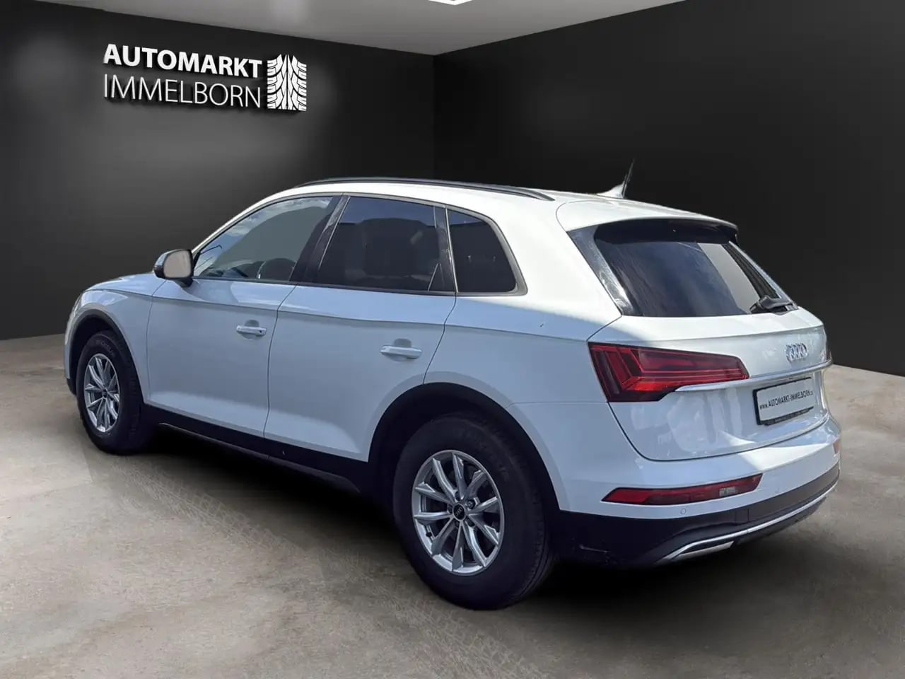 Audi Q5 40 quattro Kamera*LED*Navi*Luftfederung*DAB*L 5