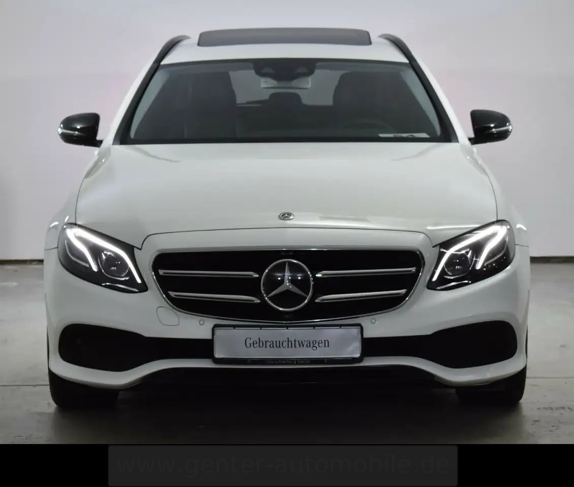 Mercedes-Benz E 400 d T 4M AVANTGARDE COMAND WIDESCREEN LED AHK 2