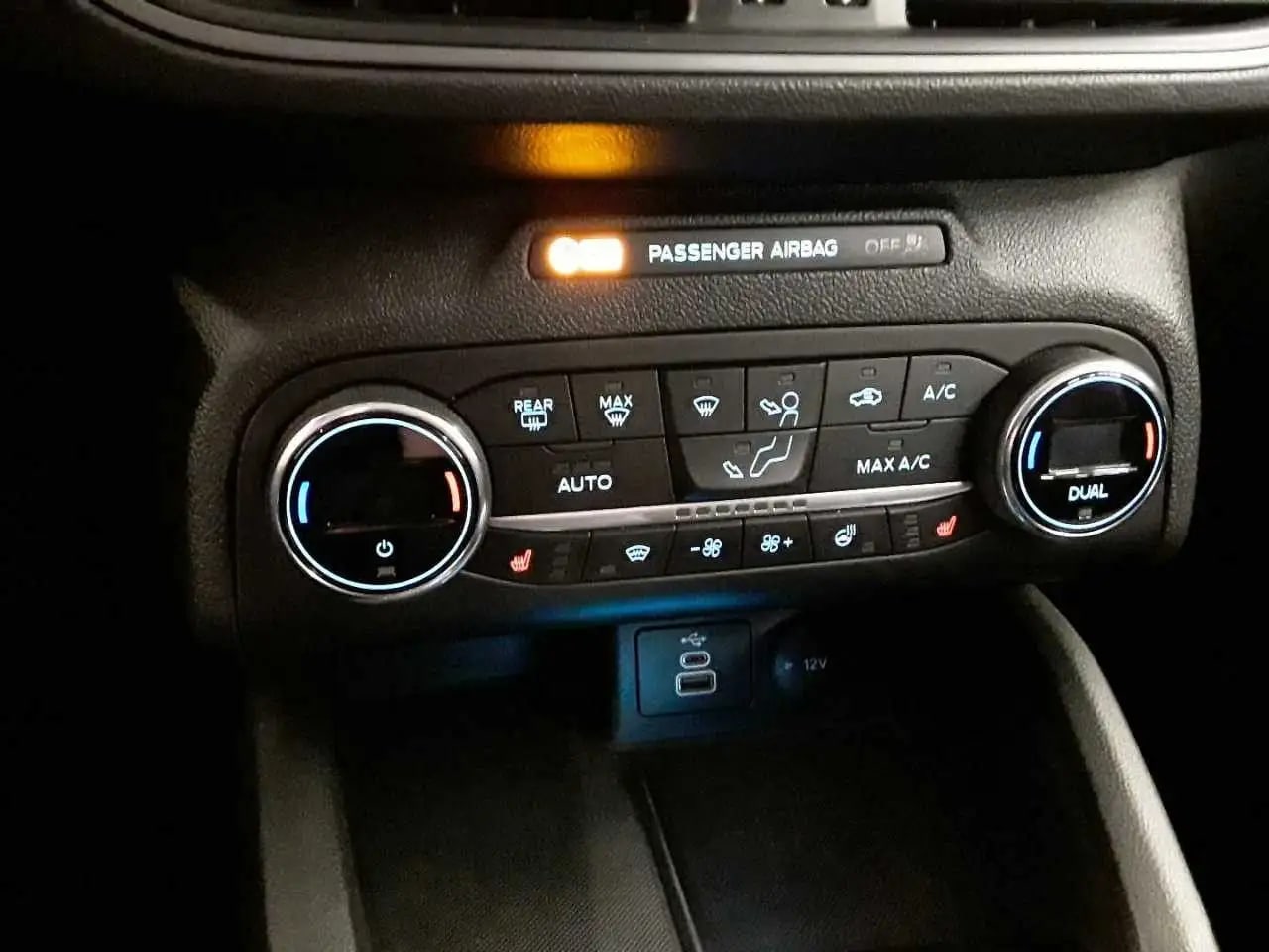 Ford Focus CoolConnect LM*LED*Navi*Winterpak*Kamera 11