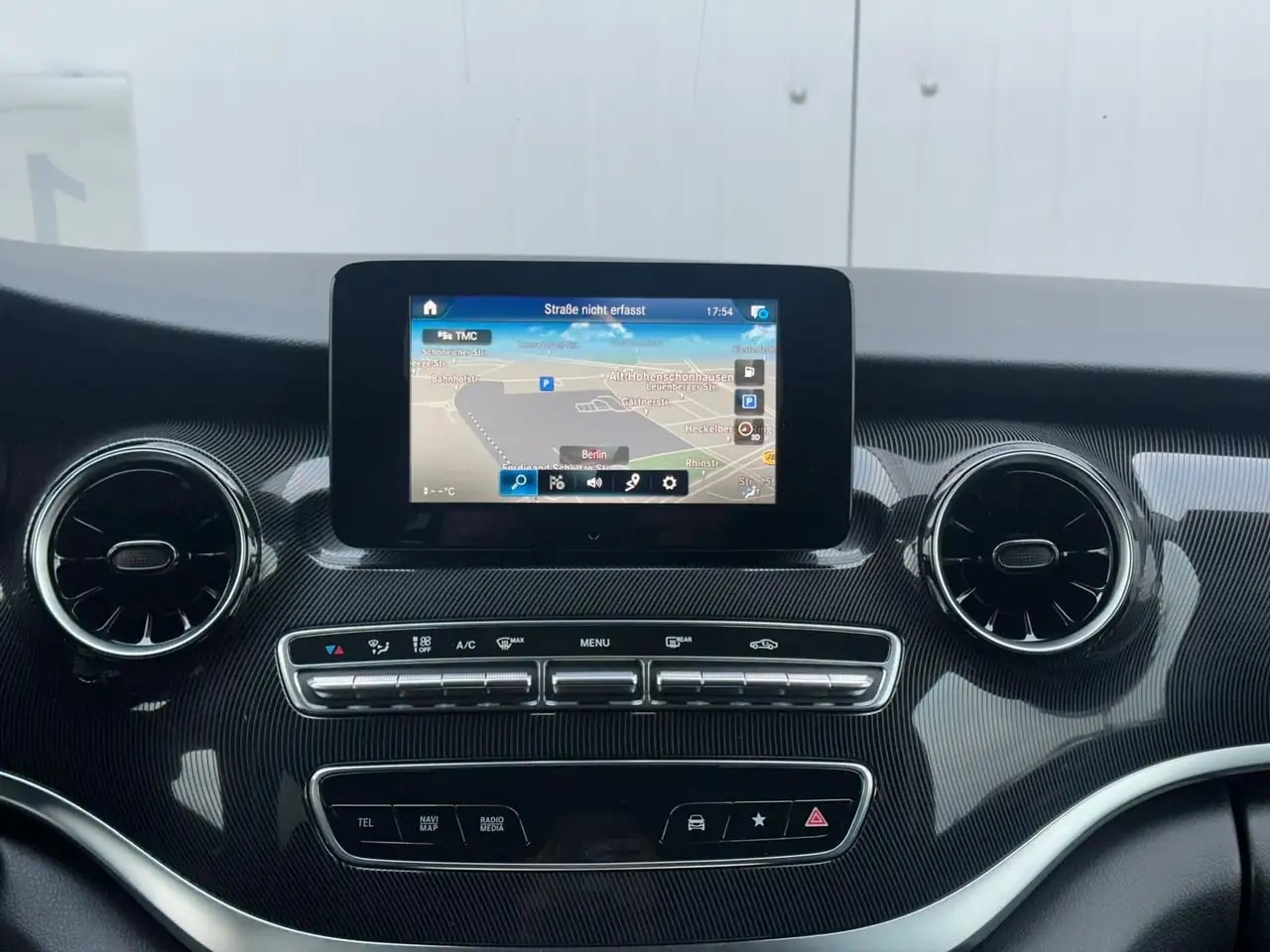 Mercedes-Benz V 220 d LANG 9G-TRONIC PDC NAVI MBUX AHK 7-SITZE 18