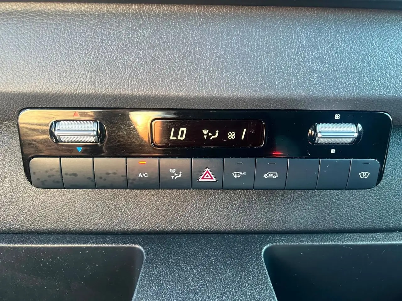 Mercedes-Benz Sprinter 314 AUTOMATIK NAVI TOTWINKEL KAMERA LED 18