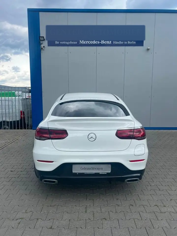 Mercedes-Benz GLC 300 de COUPE 4M AMG AIRMATIC KAMERA LED AHK 8