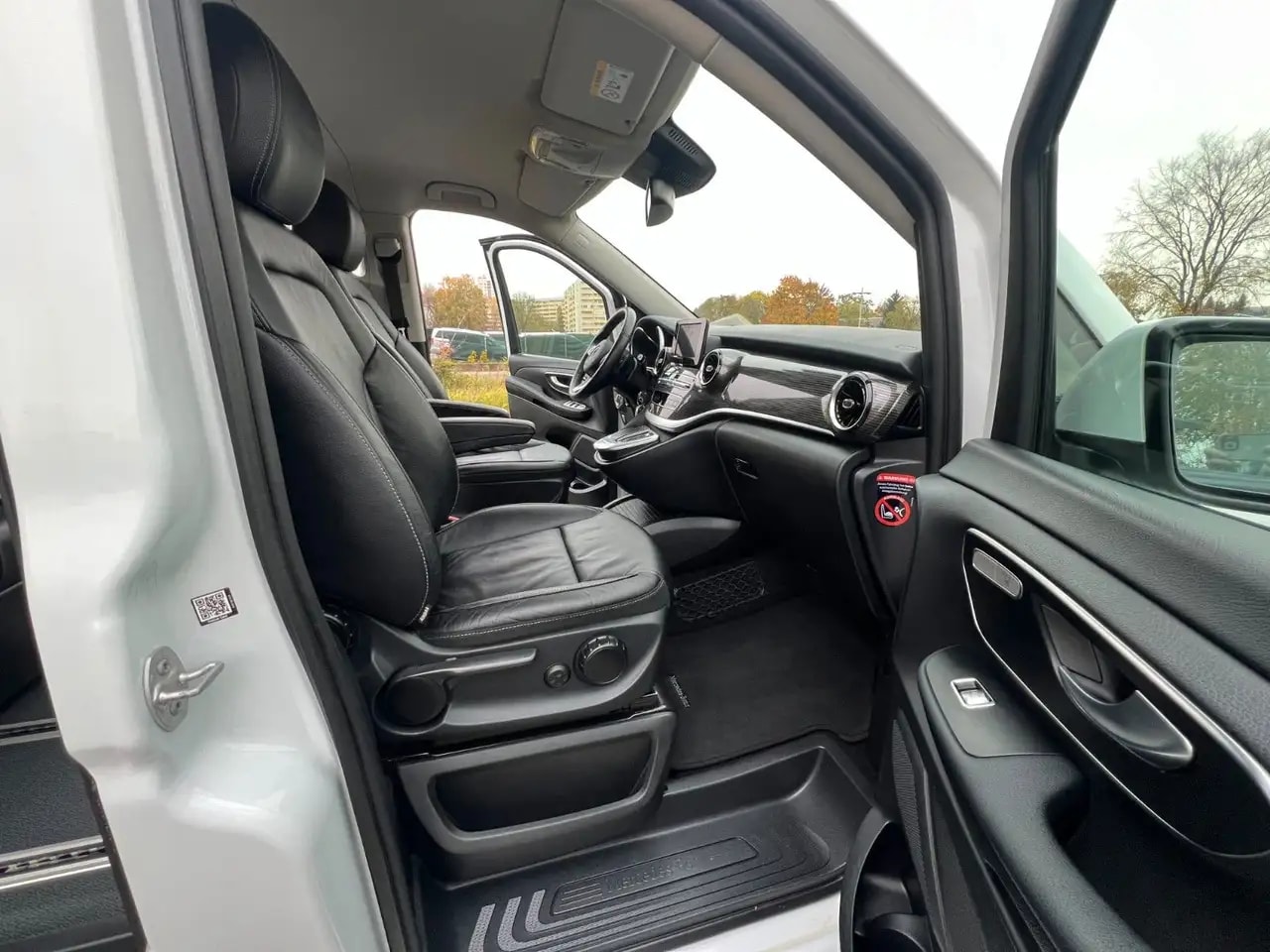 Mercedes-Benz V 300 d LANG 4MATIC NAVI LEDER KAMERA LIEGEPAKET 16