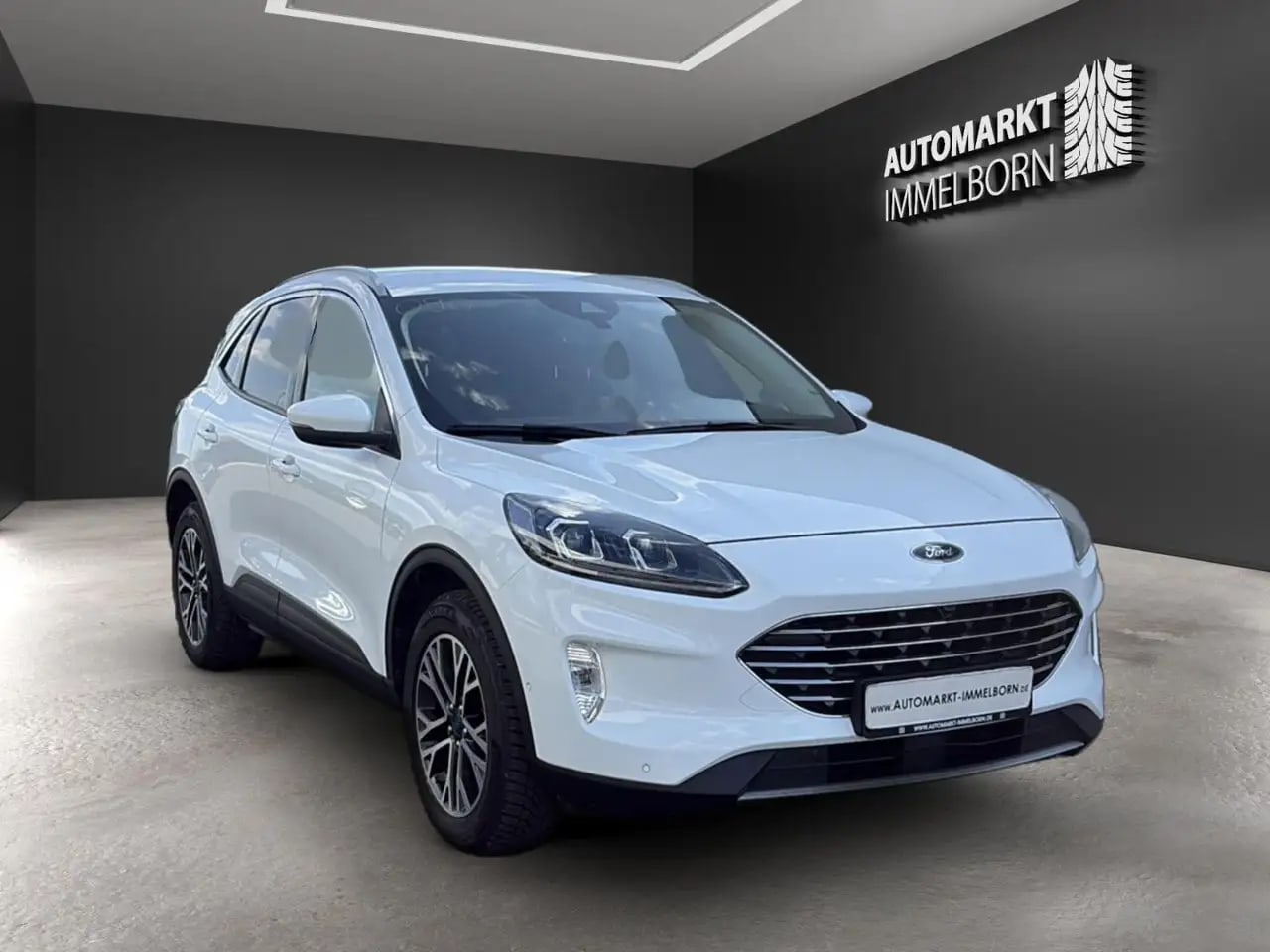 Ford Kuga PlHybrid  AHK*Kamera*LED*ACC*TW+VZ*18*LED 2