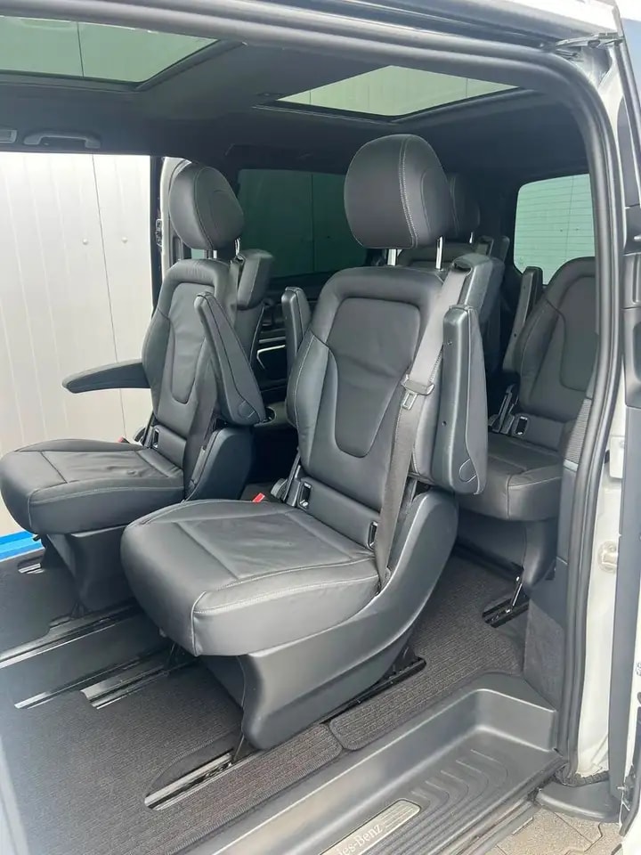 Mercedes-Benz V 300 V300 LANG 4M AMG-LINE PANO LED 360° WEBASTO AHK 19