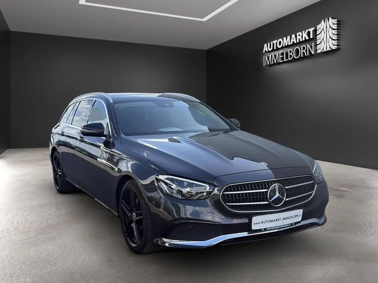 Mercedes-Benz E 200 d Kamera*LED*Leder*MBUXhigh+Navi*TW*Spur*V 2