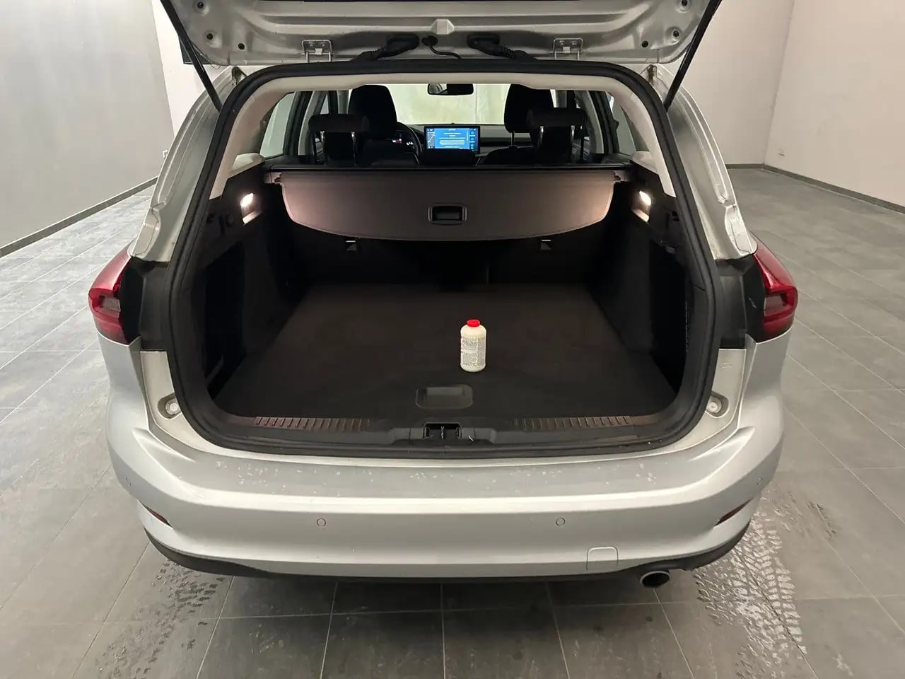 Ford Focus Titanium LED*NaviGroß*PDC*LM*DAB*SHZ* 8