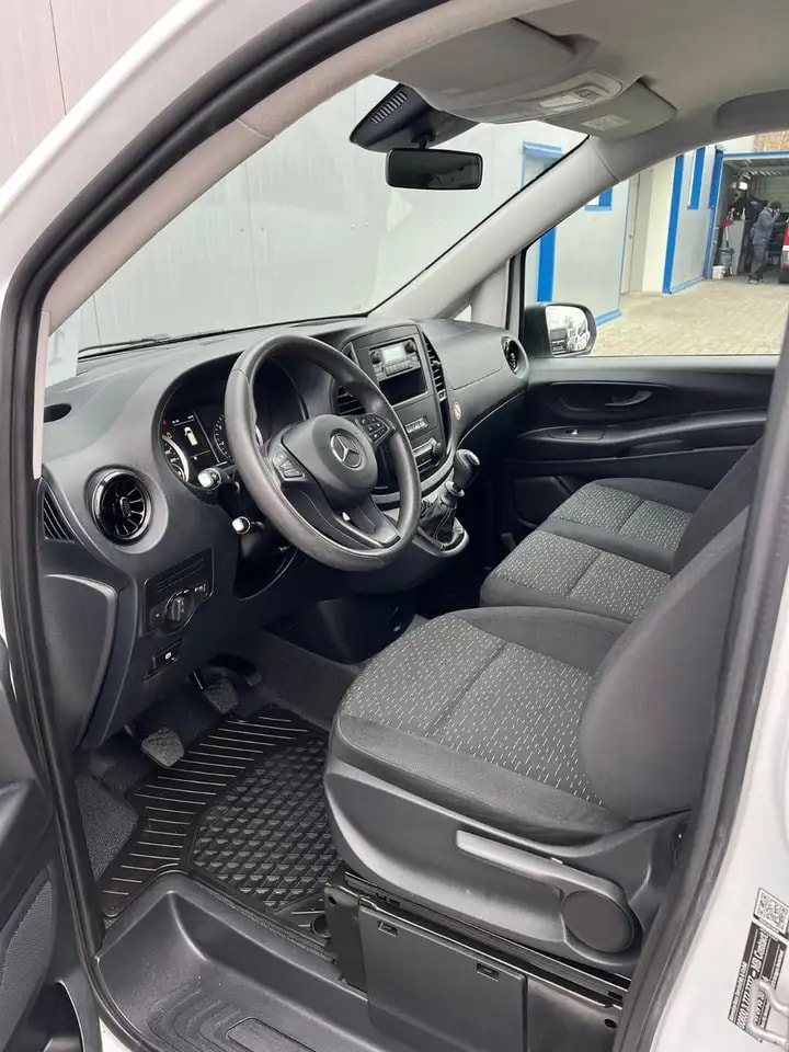 Mercedes-Benz Vito 114 MIXTO EXTRALANG 6-G KLIMA 6-SITZER AHK 10