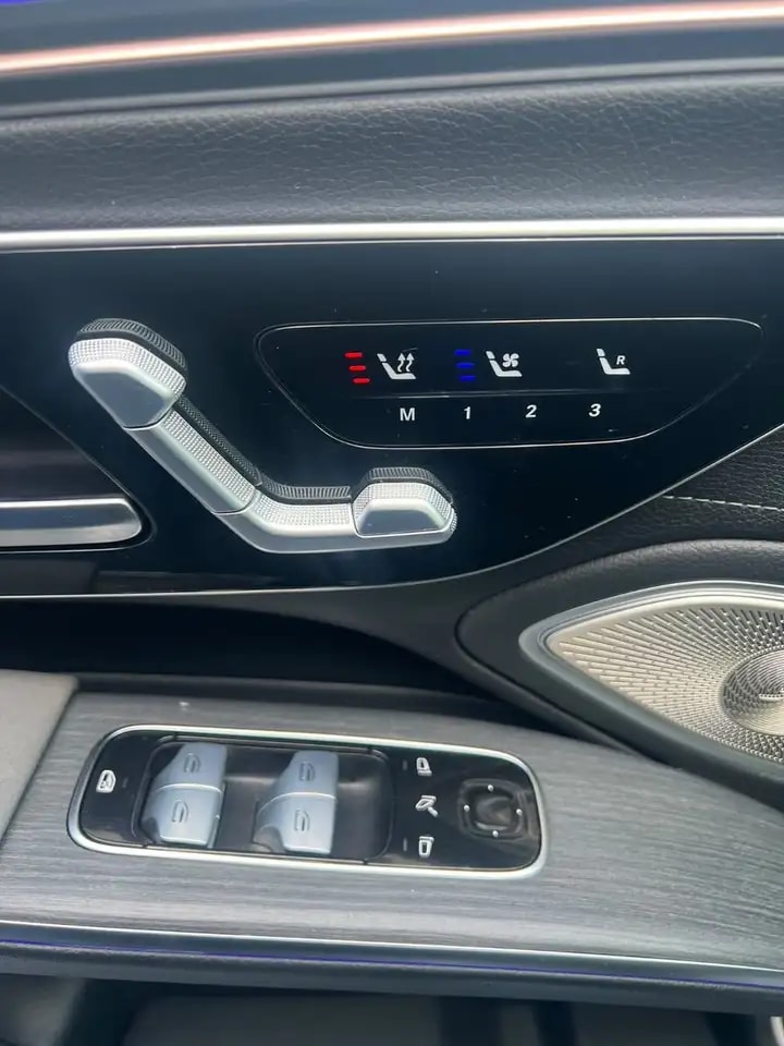 Mercedes-Benz EQS 450 4M AMG PANO AIRMATIC HUD KEYLESS HA-LENK 12