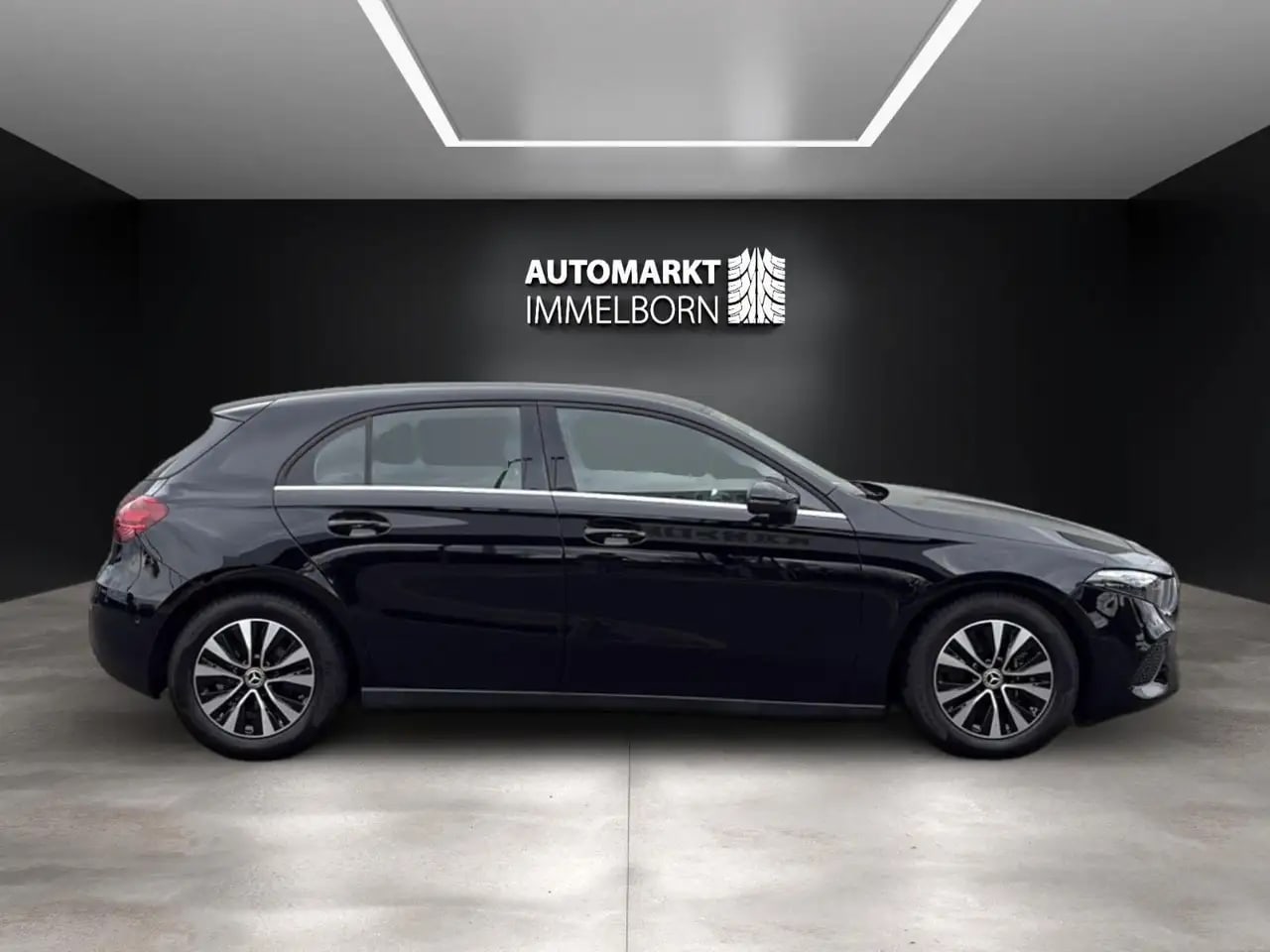 Mercedes-Benz A 200 d Kamera*LED*NaviTouch*LM*Teilleder*1Hand 11