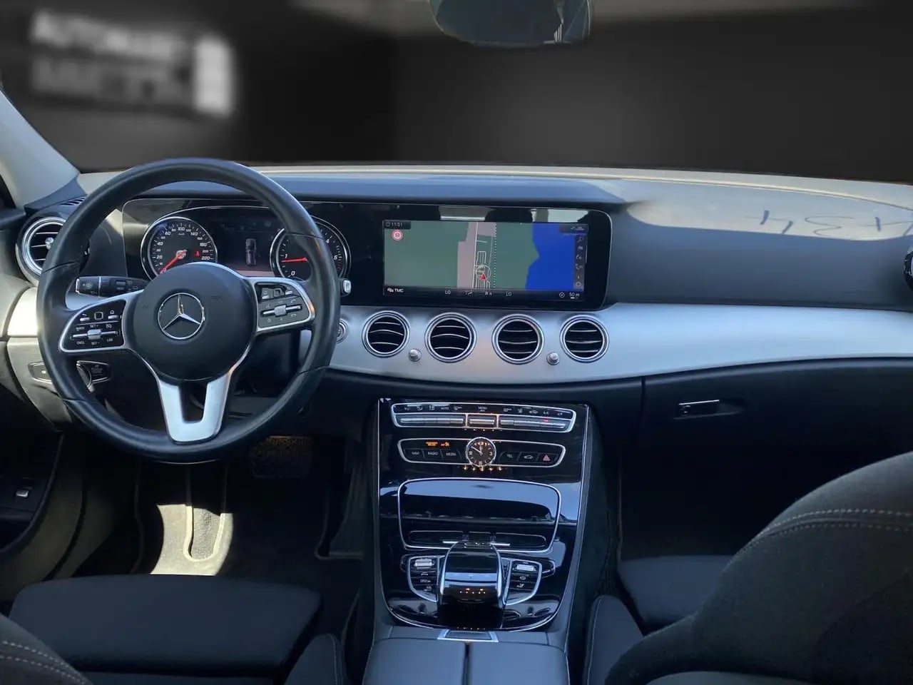 Mercedes-Benz E 300 de Kamera*Comand*Mulbeam*SOH100% 11