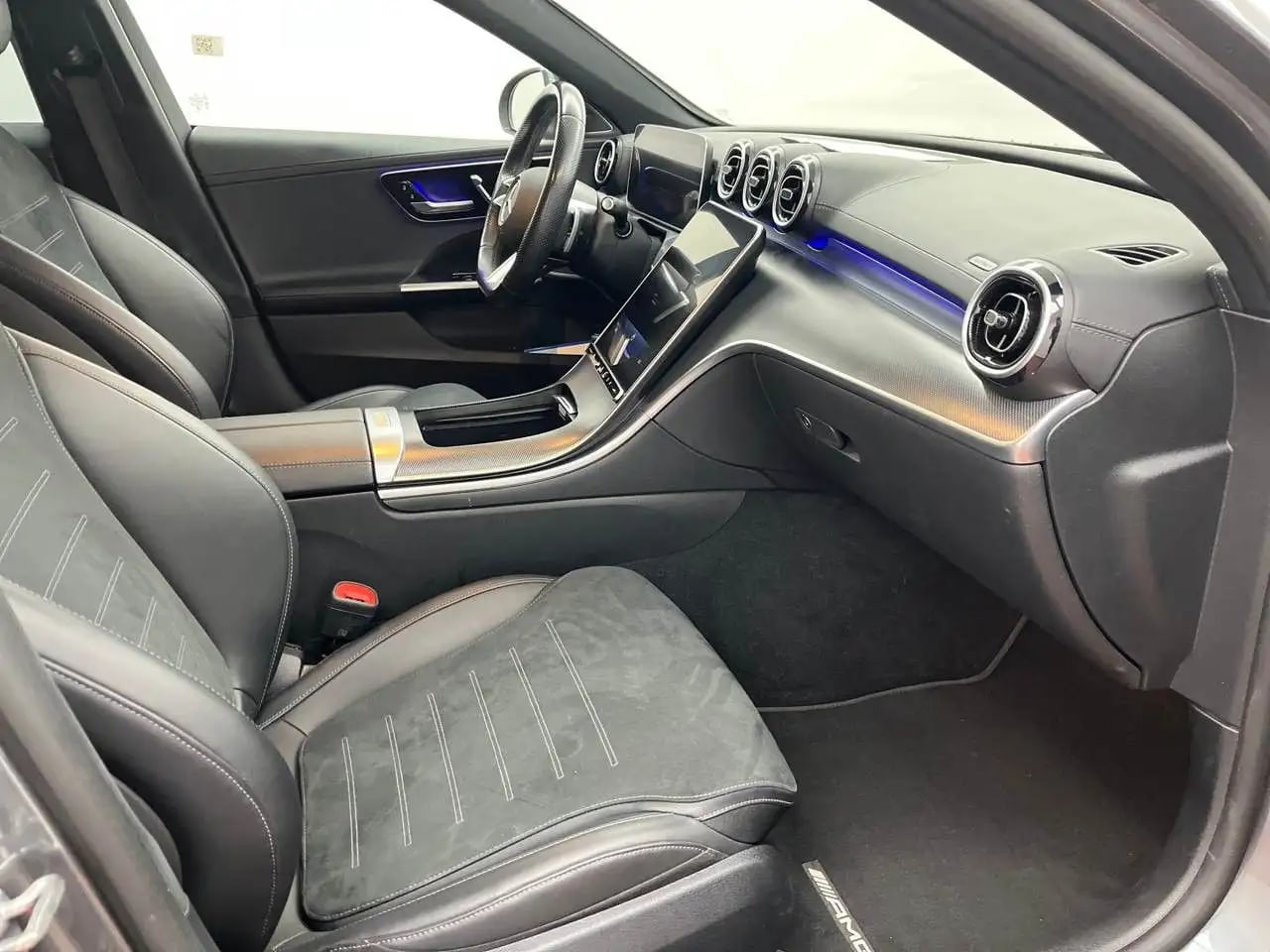 Mercedes-Benz C 220 d AMG 2x AHK*360*19L*Alcantara*LED*Burmest 7