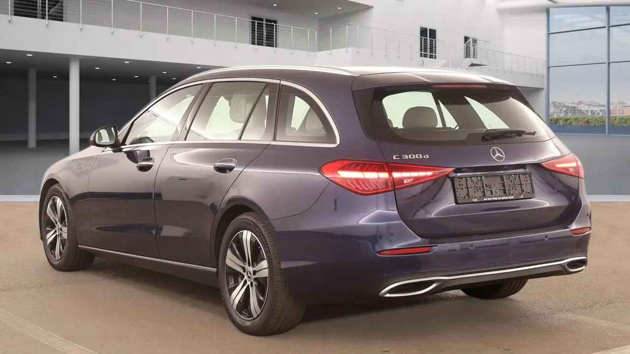 Mercedes-Benz C 300 d 360*Distro*VollLeder*DAB*NaviTouch*Sport 5