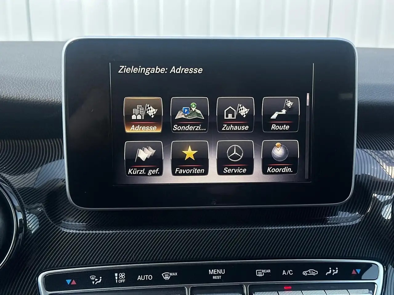 Mercedes-Benz V 250 d 9G-TR EDITION SPORT-PAKET LED 7 SITZE AHK 18