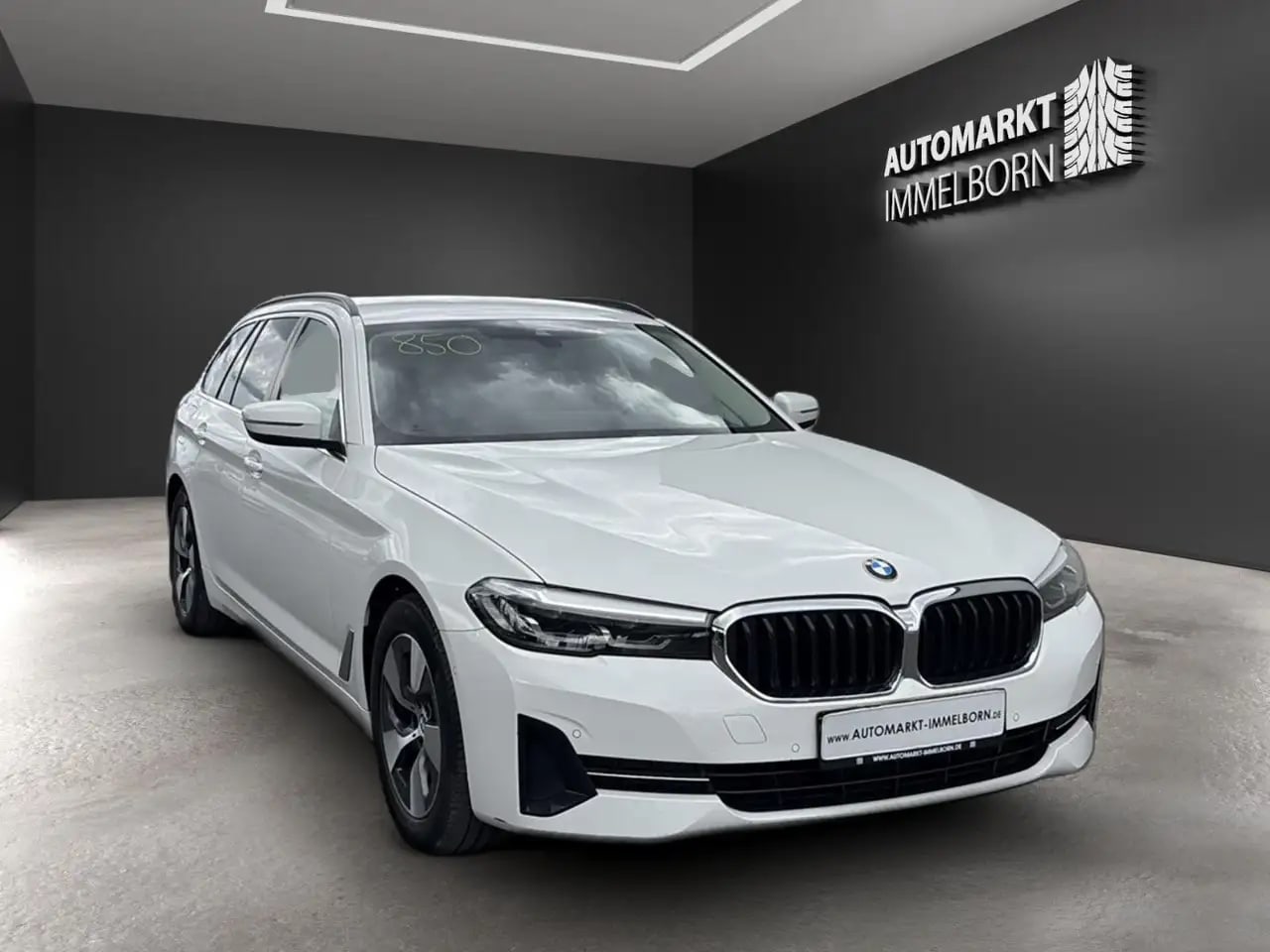 BMW 520 d ALLRAD LEDER*ALARM*Memory*LED*Sportlenkrad 2