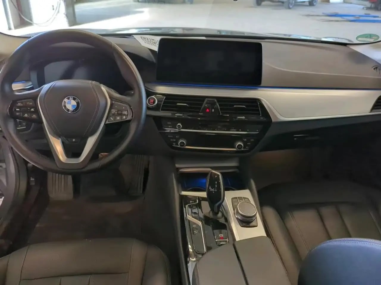 BMW 530 e AHK*ACC*Kamera*HUD*H&K*Leder*LED*NaviTouch 6