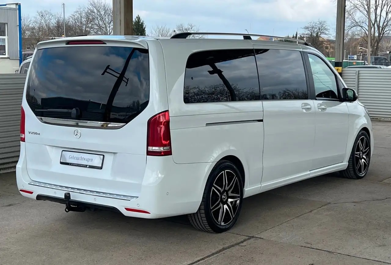 Mercedes-Benz V 250 V250d EXTRALANG AMG-LINE EL.TÜREN TISCH AHK 360° 6