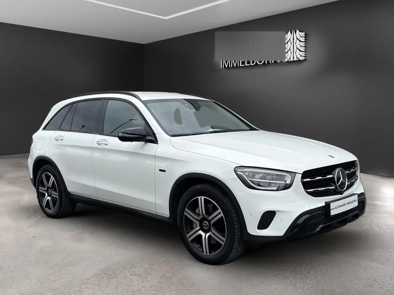 Mercedes-Benz GLC 300 e 360*Distro*LED*Night*19*Virtual*Luftfe