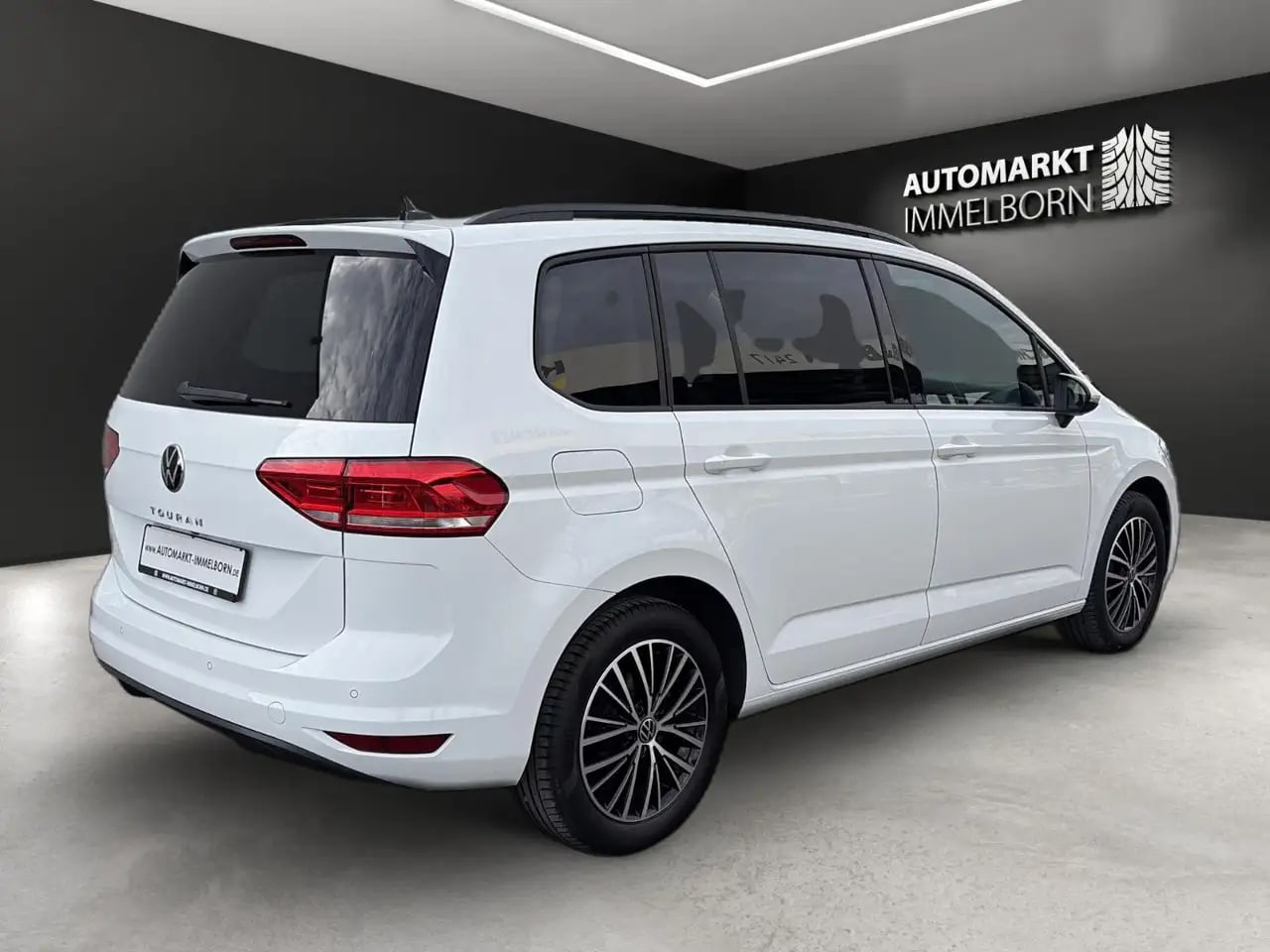 Volkswagen Touran Comfortline 7Sitz*Kamera*Pano*ACC*EasyOpe 8