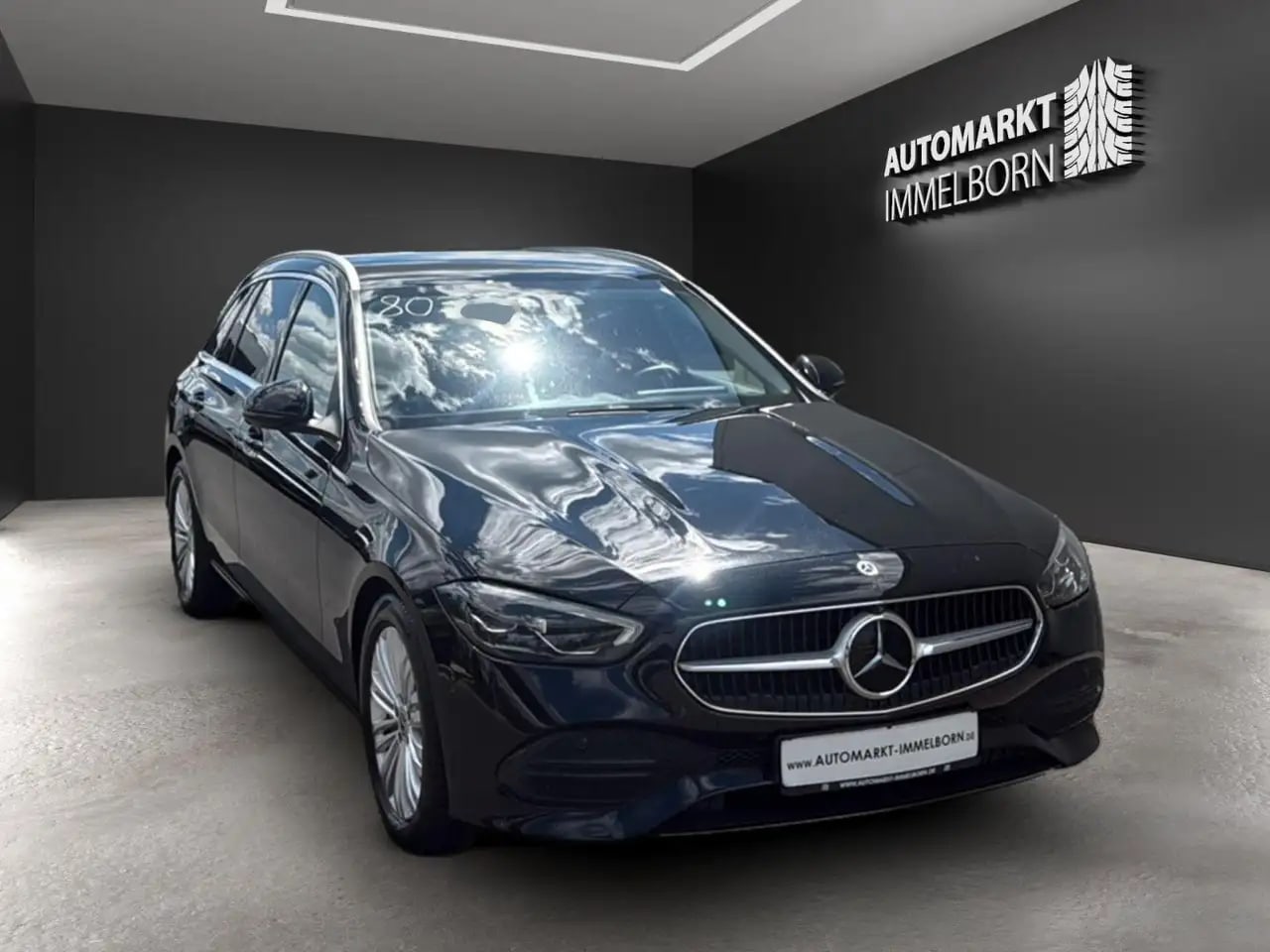 Mercedes-Benz C 300 T d STHZG*HUD*Distro*Sound*360*VollLeder 2