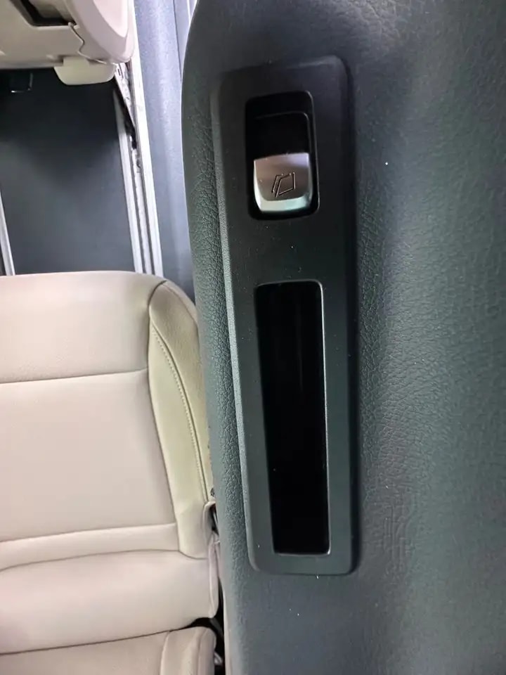 Mercedes-Benz V 220 LANG 9G-TR WEBASTO NAVI MBUX KAMERA 7-SITZ 20
