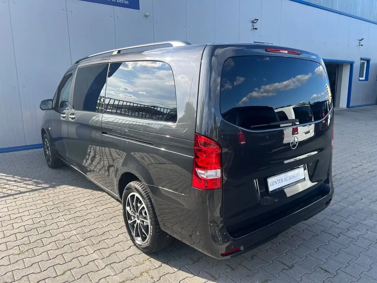 Mercedes-Benz Vito 124 TOURER EXTRALANG 4x4 NAVI KAMERA 8-SITZ 8