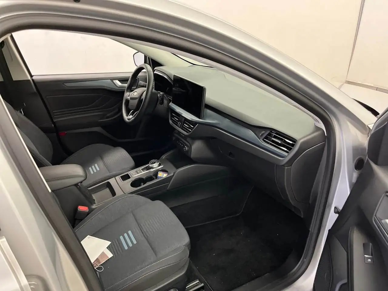 Ford Focus Active AHK*Kamera*17*LED*NaviGroß*Winterpa 8