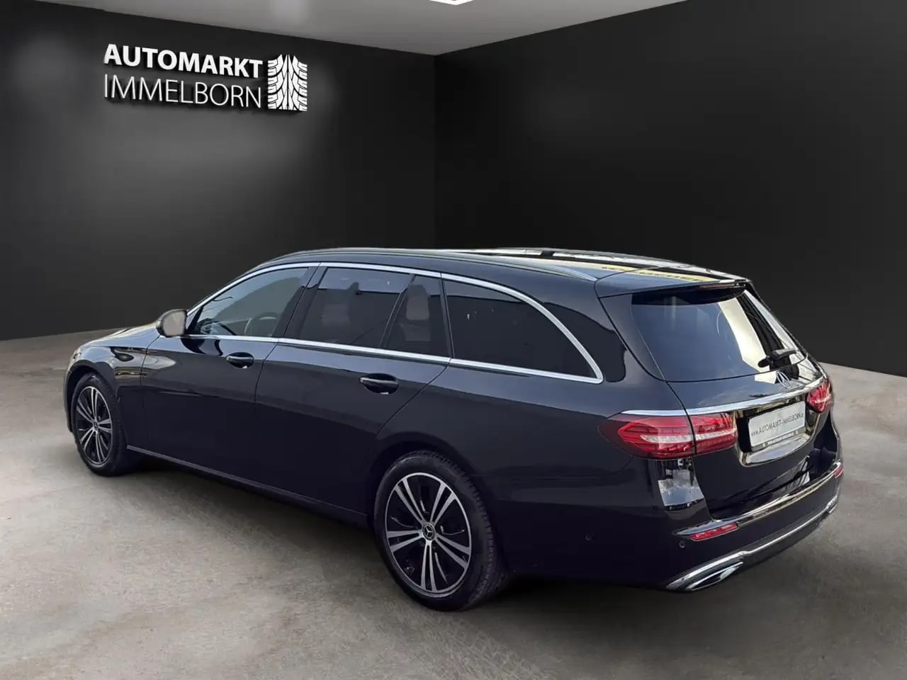 Mercedes-Benz E 400 d ALLRAD Burmest*LED*Kamera*Pano*Leder*STZ 6