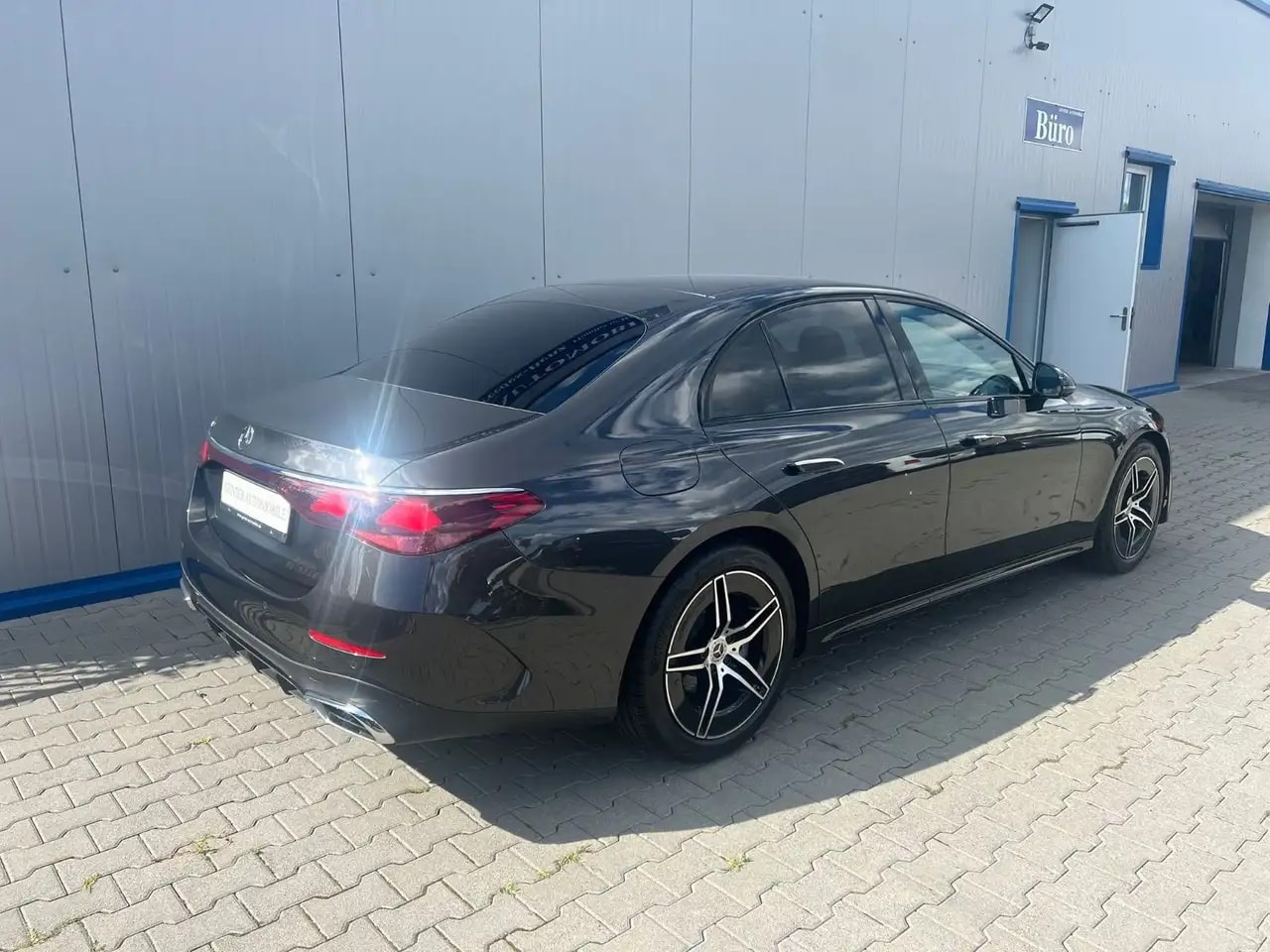 Mercedes-Benz E 200 AMG-LINE NIGHT-PAK 9G-TR KAMERA KEYLESS-GO 6