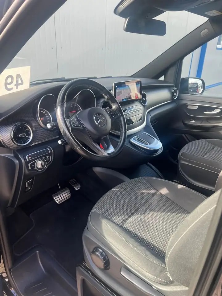 Mercedes-Benz V 220 d 9G KOMPAKT AMG-LINE NIGHPAKET LED AHK 13