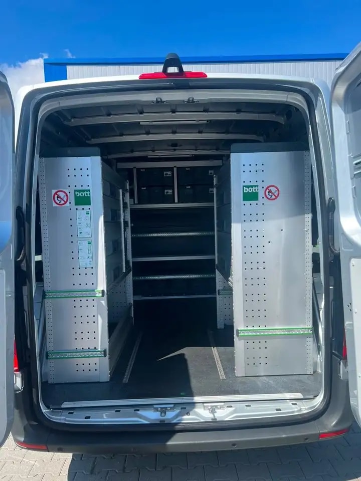 Mercedes-Benz Sprinter 314 AUTOMATIK NAVI TOTWINKEL KAMERA LED 10