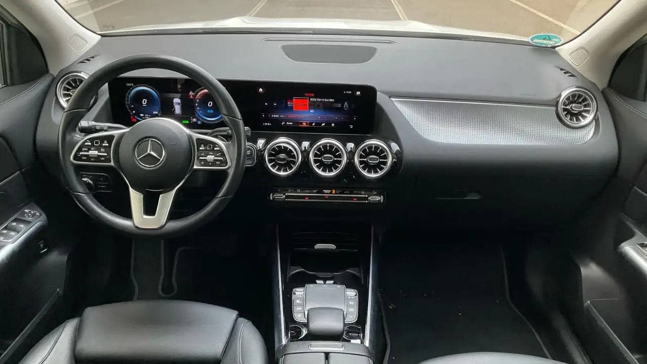 Mercedes-Benz EQA 250 AHK*Panorama*Leder*Kamera*SPUR+TW*LED 10