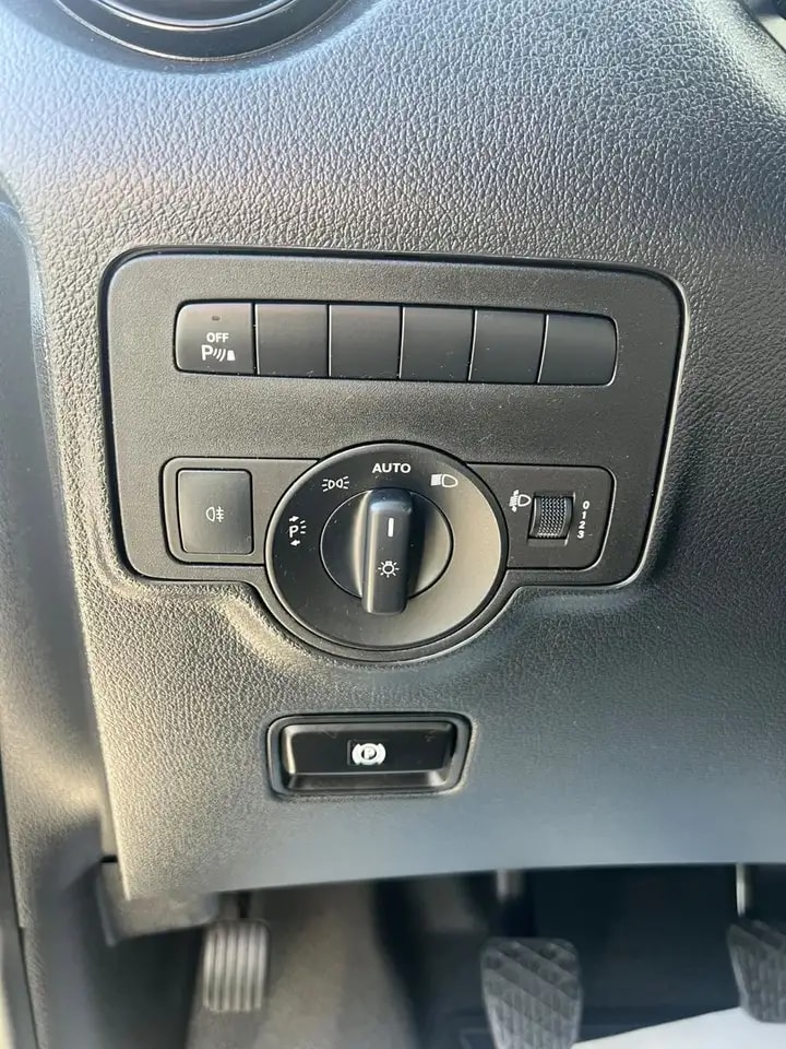 Mercedes-Benz Vito 110 LANG 6G KLIMA TEMPOMAT 3-SITZE SCHRÄNKE 20