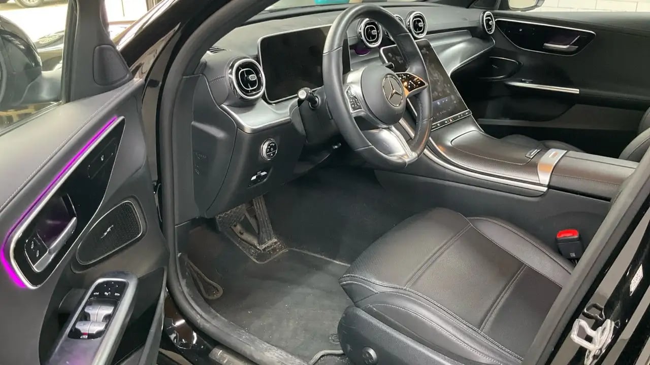 Mercedes-Benz C 300 AMG 19*Night*Mubeam*Distro*Panorama*Leder 7