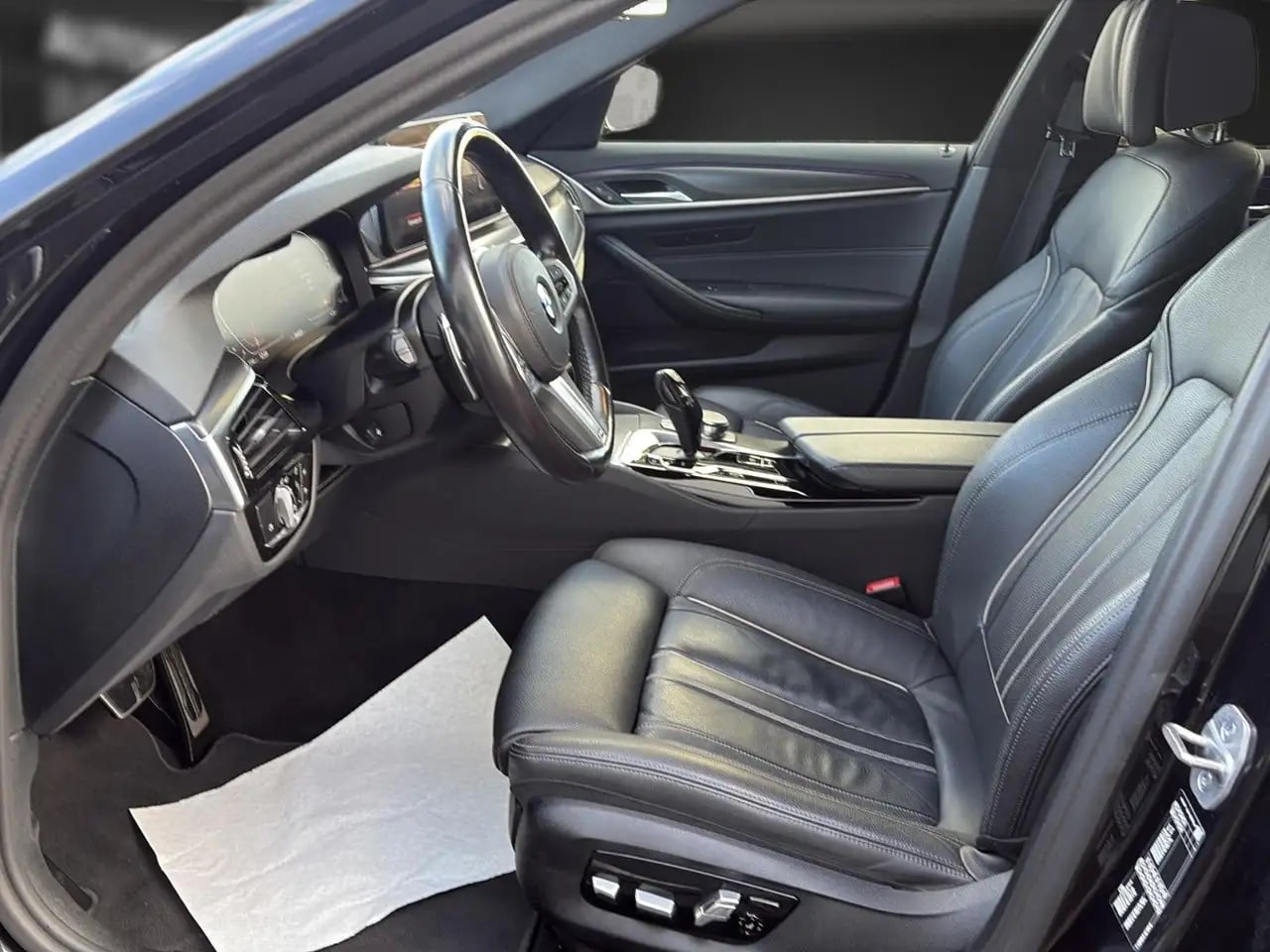 BMW 530 d M Sport Laser*Pano*HUD*HiFi*Drive+*360*4xS 12