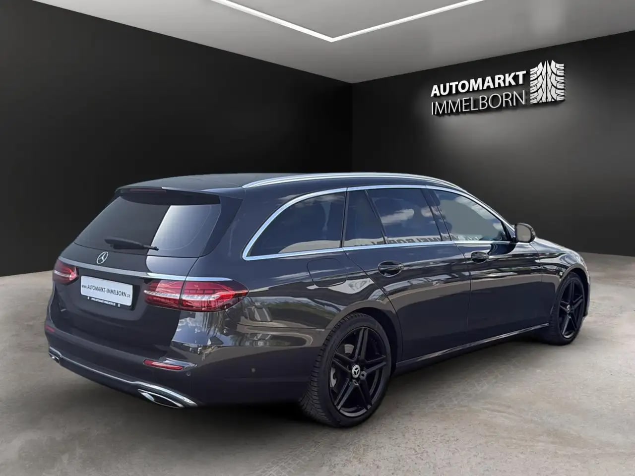 Mercedes-Benz E 200 d Kamera*LED*Leder*MBUXhigh+Navi*TW*Spur*V 8