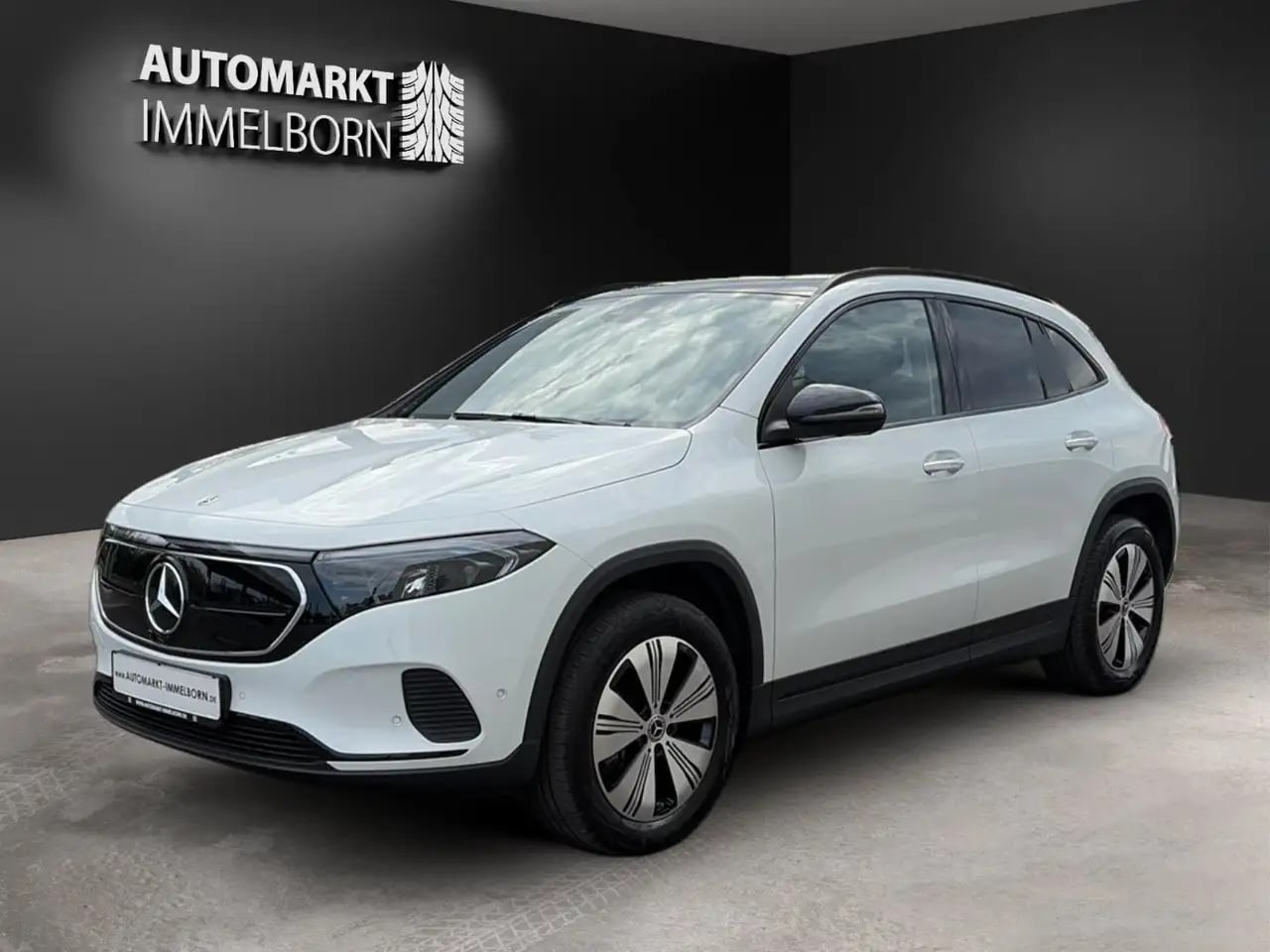 Mercedes-Benz EQA 350 4Matic SO96%*Pano*360*HUD*AHK*Night*18 4