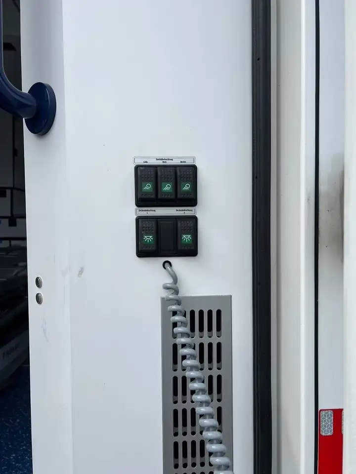 Mercedes-Benz Sprinter 519 KRANKENWAGEN AUTOMATIK KLIMA LED 14